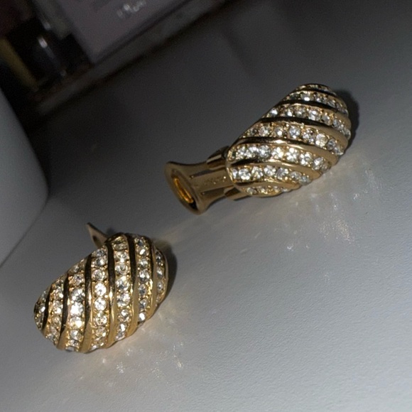 Christian Dior 18k gold plated vintage clip on earrings - Picture 15 of 16